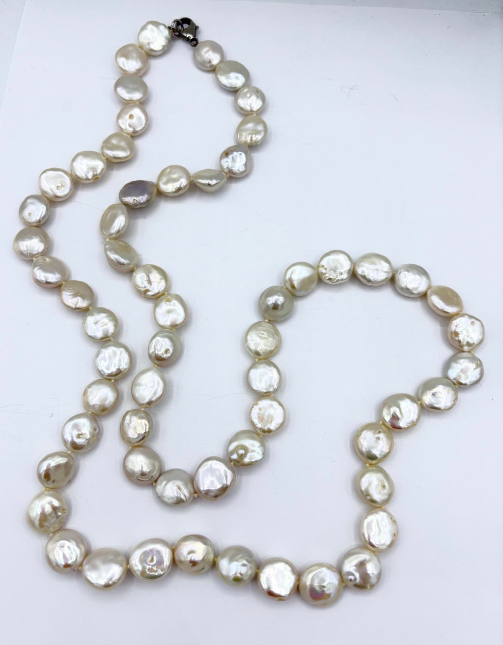 Collier de Designer minimaliste en vraies perles baroques – Élégance brutaliste raffinée