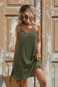 Robe courte midinette légère et élégante, parfaite pour flâner en ville ou profiter des balades en bord de mer avec style et décontraction