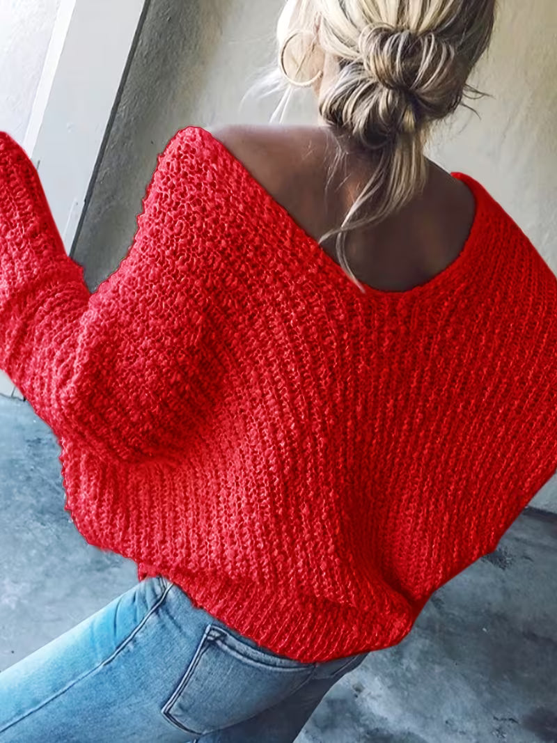 Pull élégant loose en tricot léger, ultra confortable, avec col V devant et derrière, parfait pour un look chic, moderne et effortless en toute saison