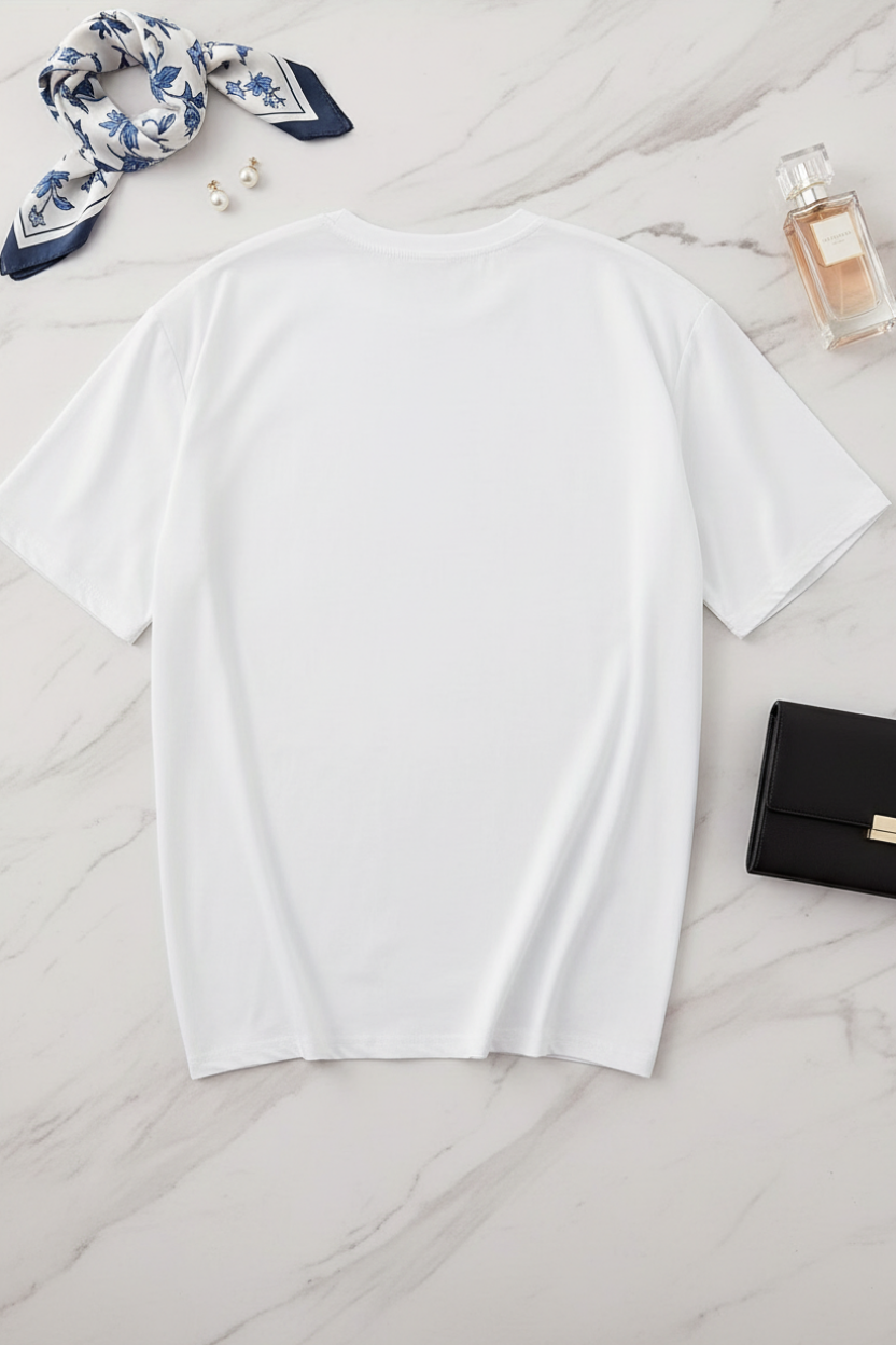 T-shirt Femme à Imprimé Graphique — Vogue Française